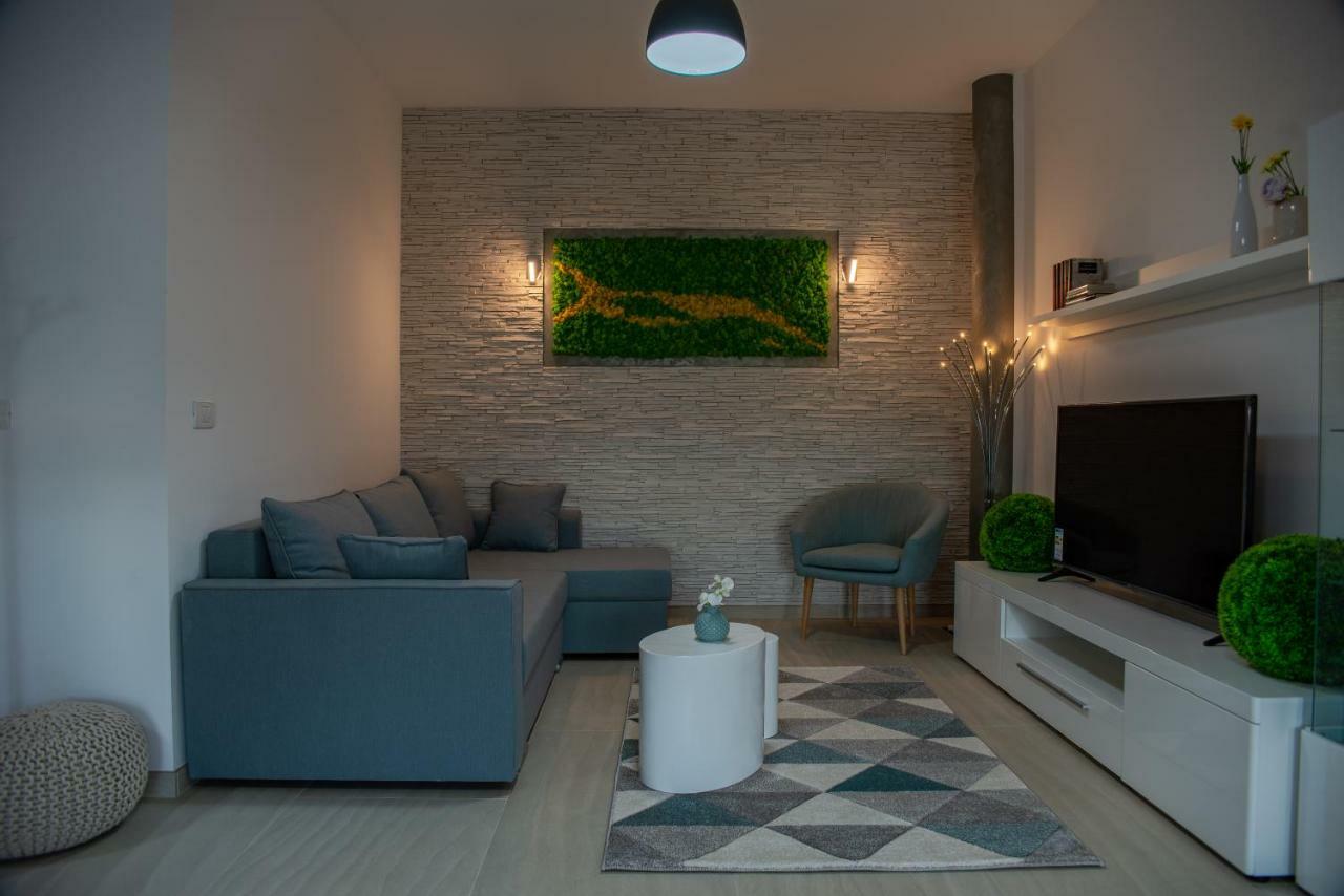 Apartments Steel Residence- Tesla Drive Experience Timişoara Exteriör bild